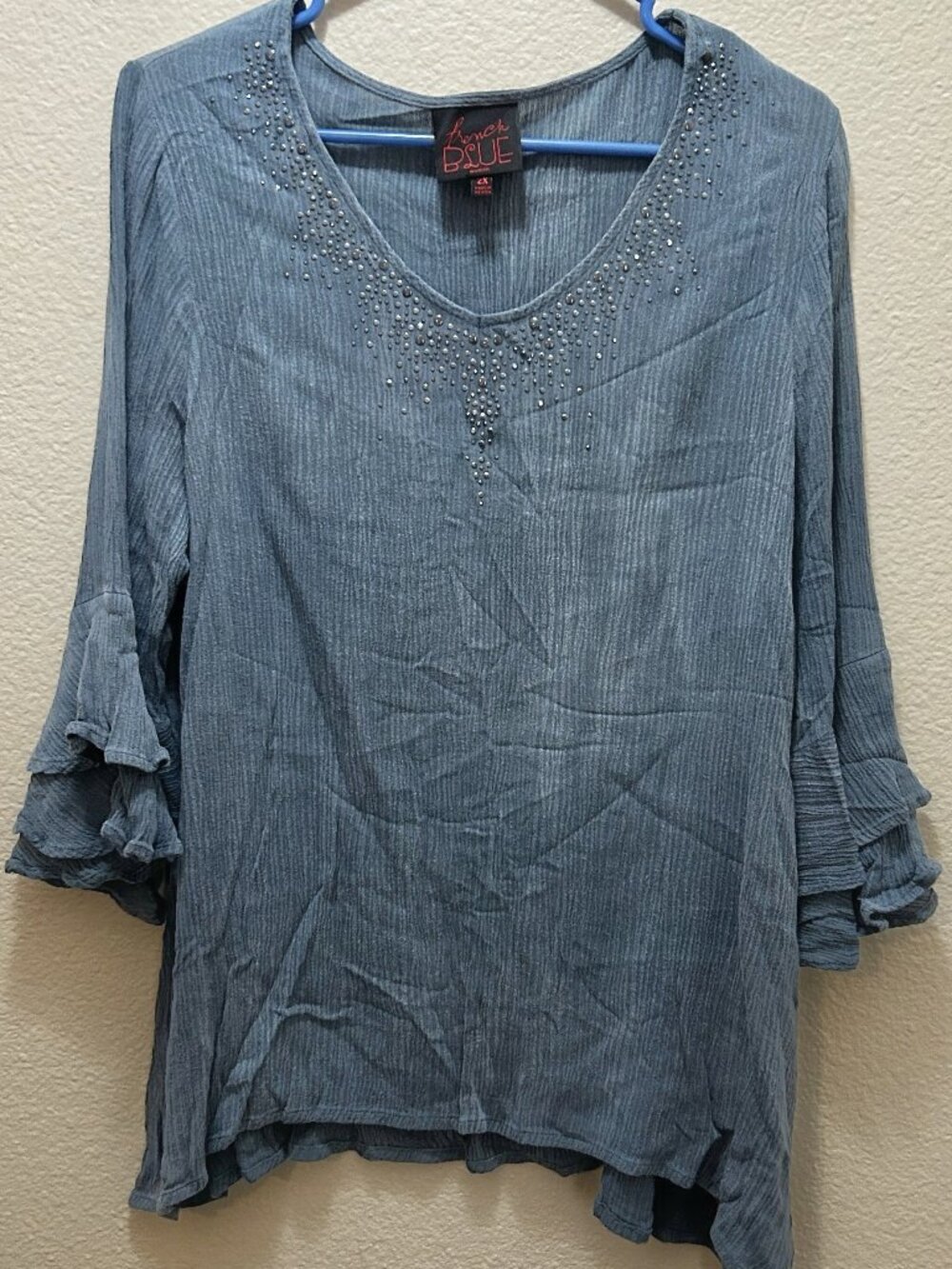 Never Worn French Blue Woman crinkle tunic top fits like a 0X/1X